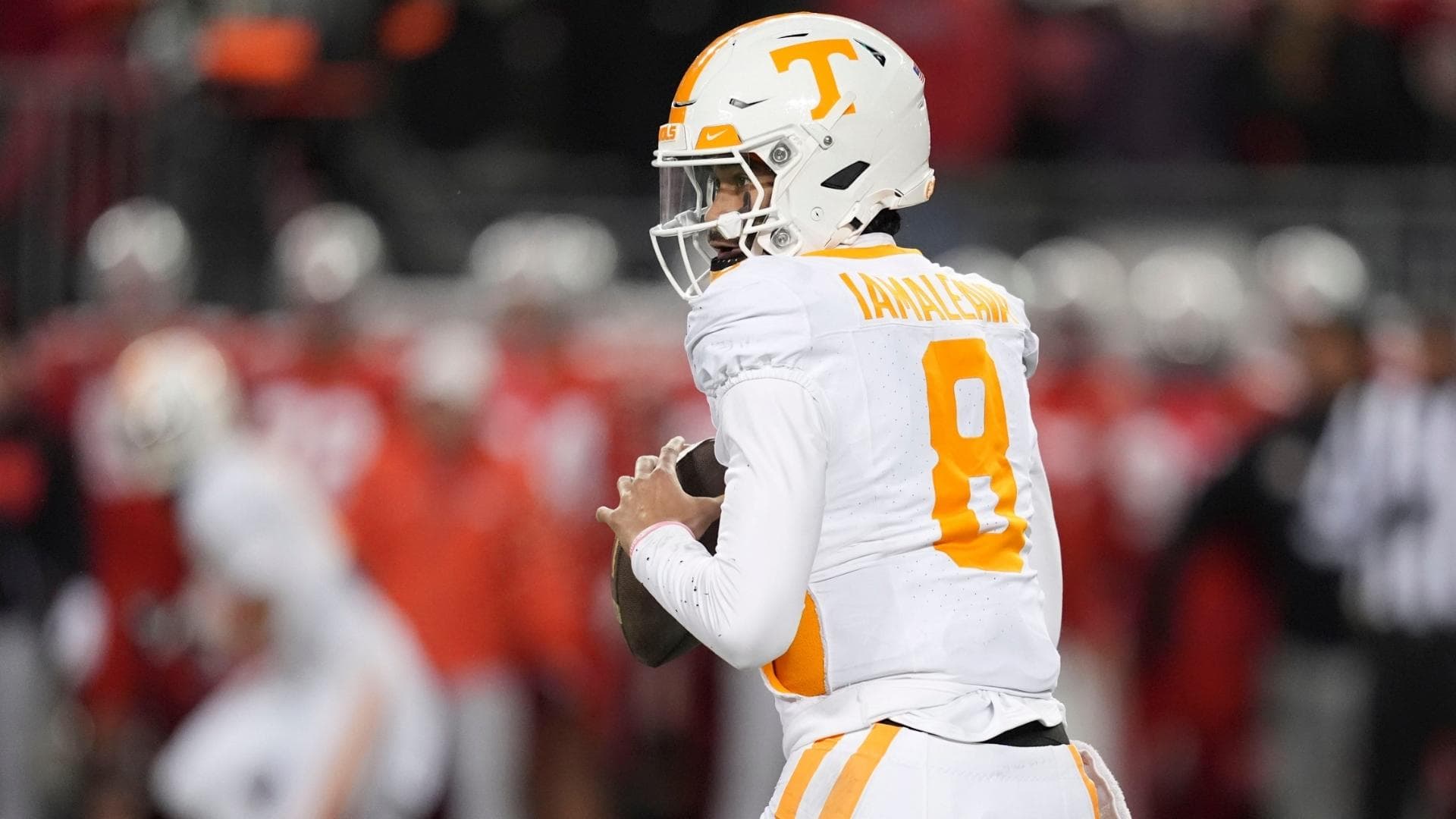 Bruins Banking on Playoff-Tested Quarterback Iamaleava for 2023 Season