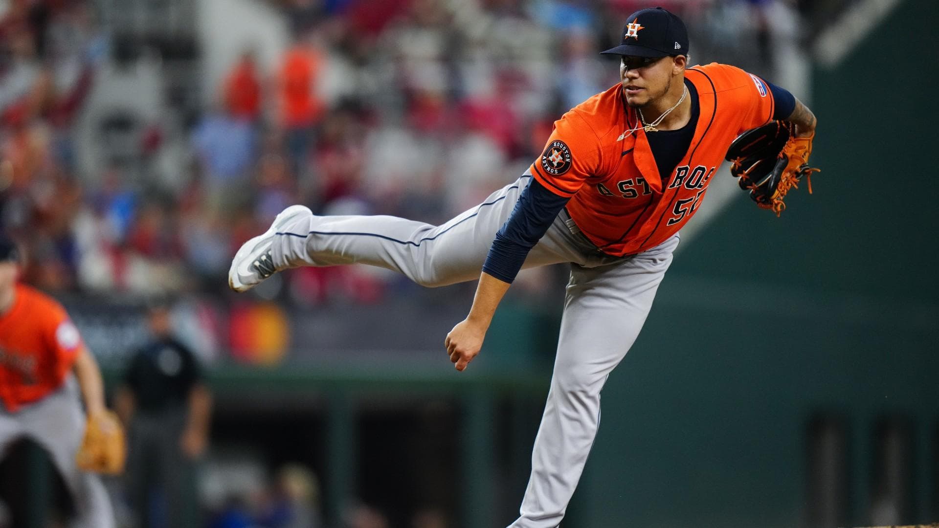 Astros Bullpen Falters as Closer Hader's Return Timeline Unclear