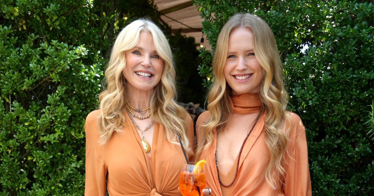 Supermodel Brinkley, 71, and Daughter Conduct Shocking Dating App Experiment