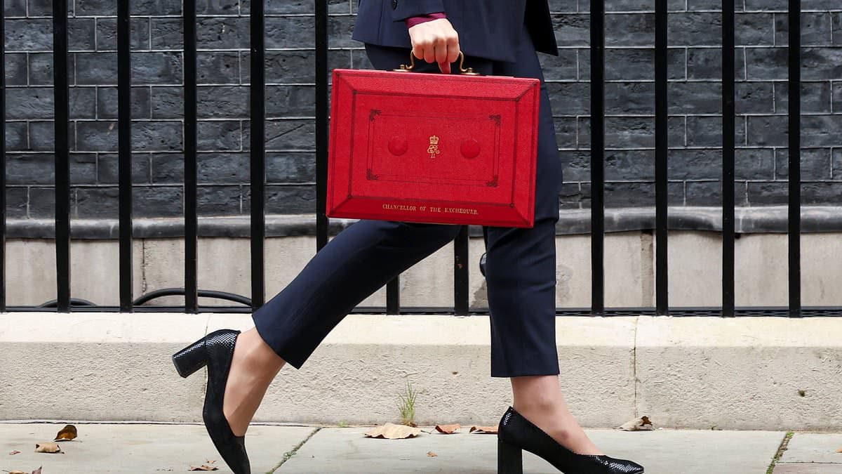 Taxpayers Foot the Bill for Unnecessary 'Red Box' Journeys
