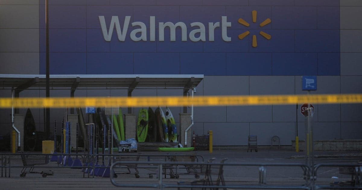 Heroic Citizens Confront and Apprehend Walmart Attacker