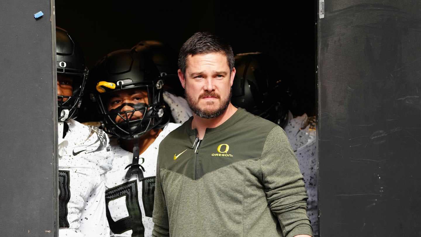 Ducks Extend Unbeaten Autzen Streak, Eyeing Top 2027 Recruit Ace Alston