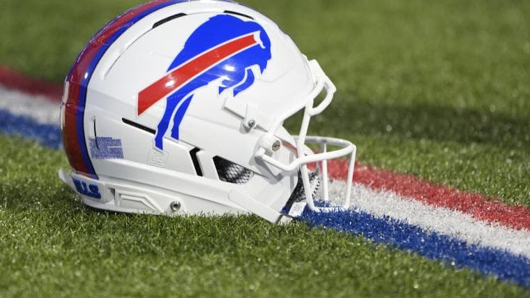 Veteran Kicker Prater Delivers Game-Winning Kick for Bills
