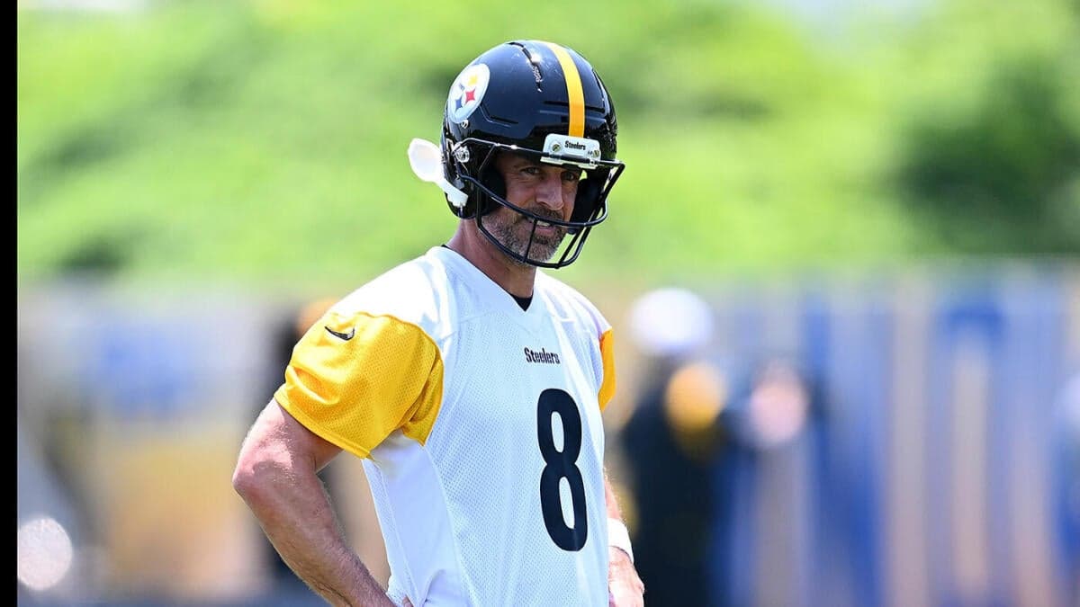Steelers Bench Superstars for Preseason Opener, Rodgers Calls Games "Not Real Football"