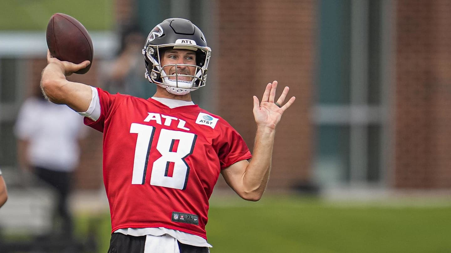 Vikings Backup QB Situation Unsettled as Howell Underwhelms in Camp