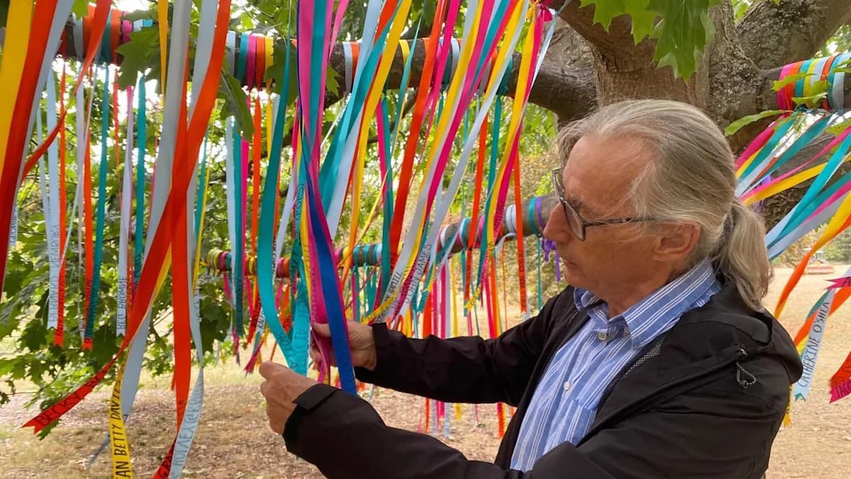 Hospice's Rainbow of Ribbons Honors Loved Ones in Oxford Park