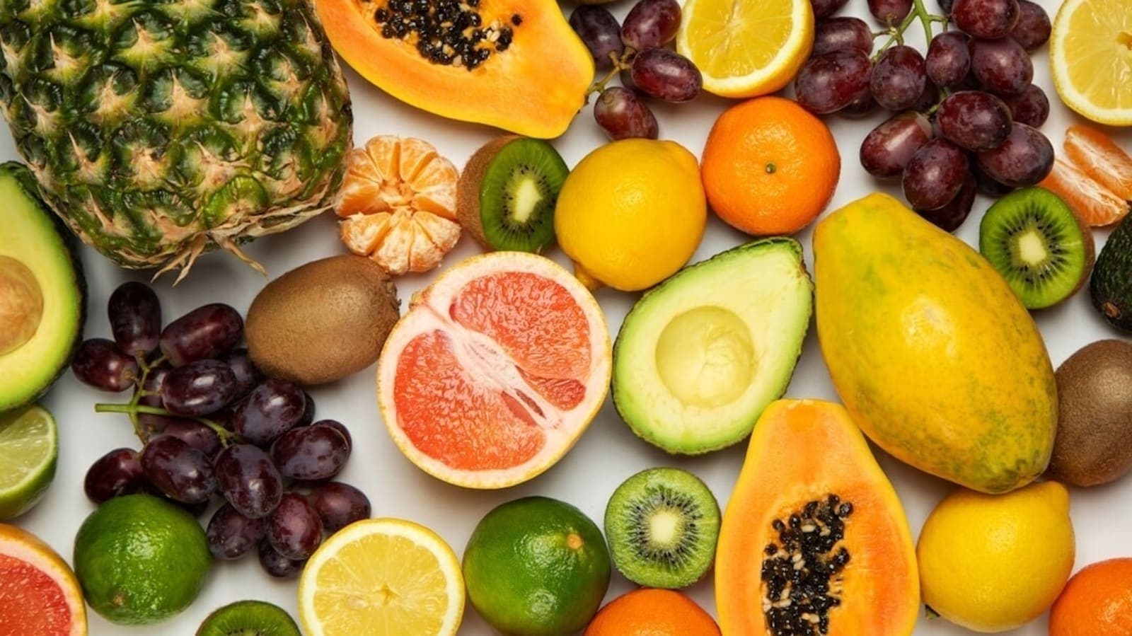 Gastroenterologist Shares Surprising Benefits of Eating Kiwi Skin