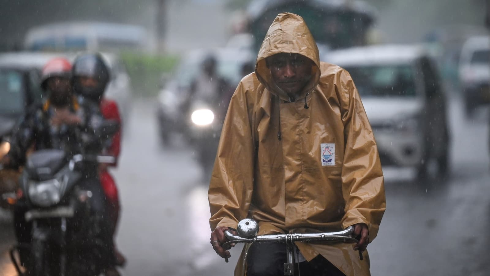 Delhi Authorities Warn Residents to Brace for Intense Showers