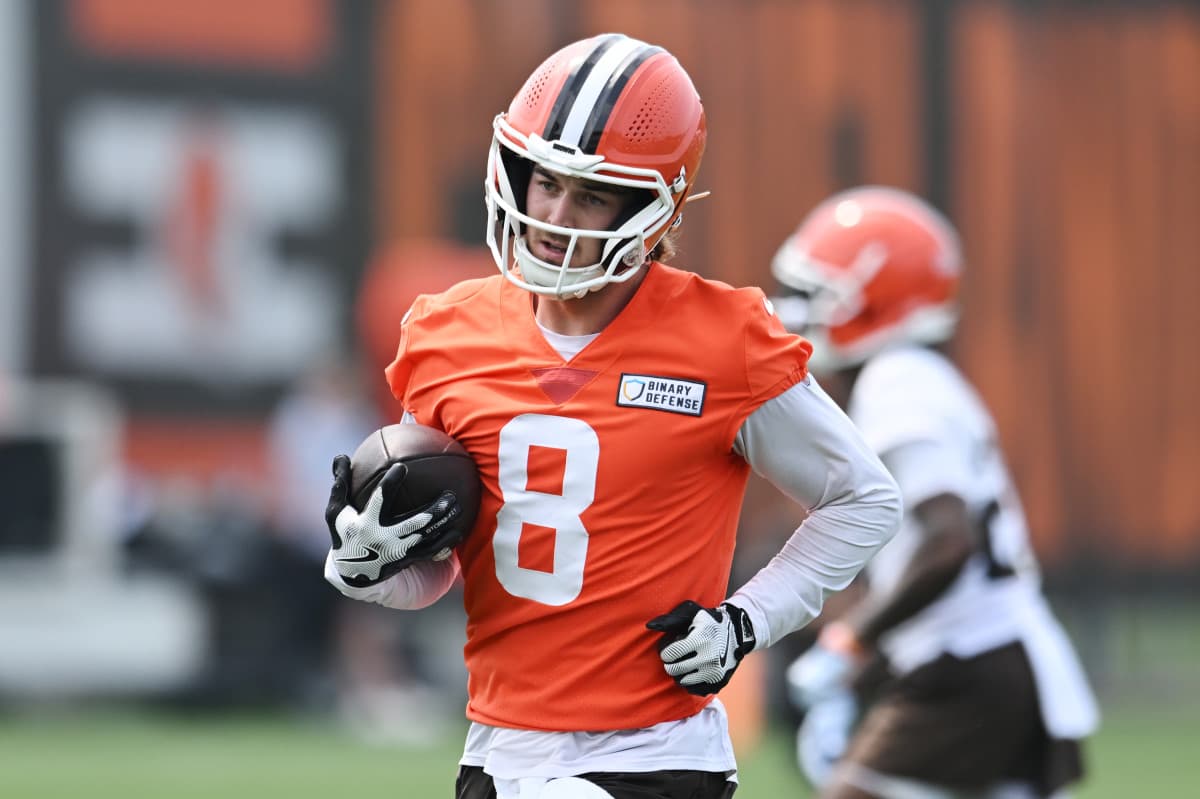 Browns Quarterback Dilemma: Veteran Flacco vs. Rookie Prospects
