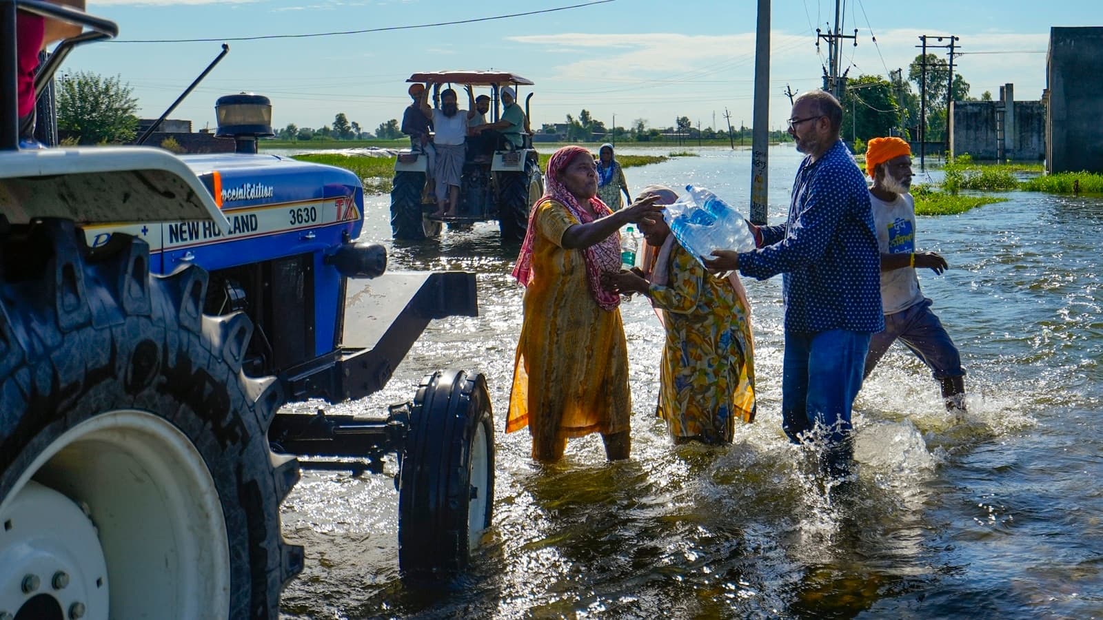 AIIMS Team Treats Flood Victims in Punjab, Celebrities Pitch In
