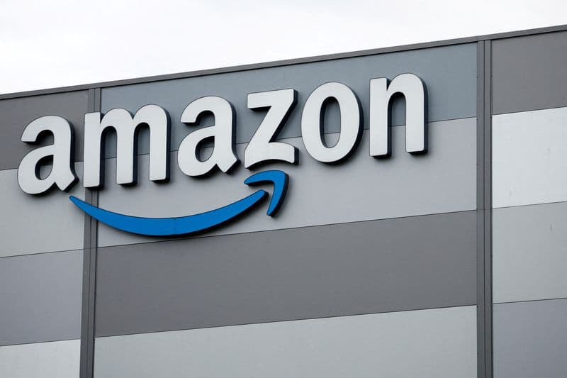 Amazon Aligns Whole Foods with Corporate Benefits, Boosting Collaboration