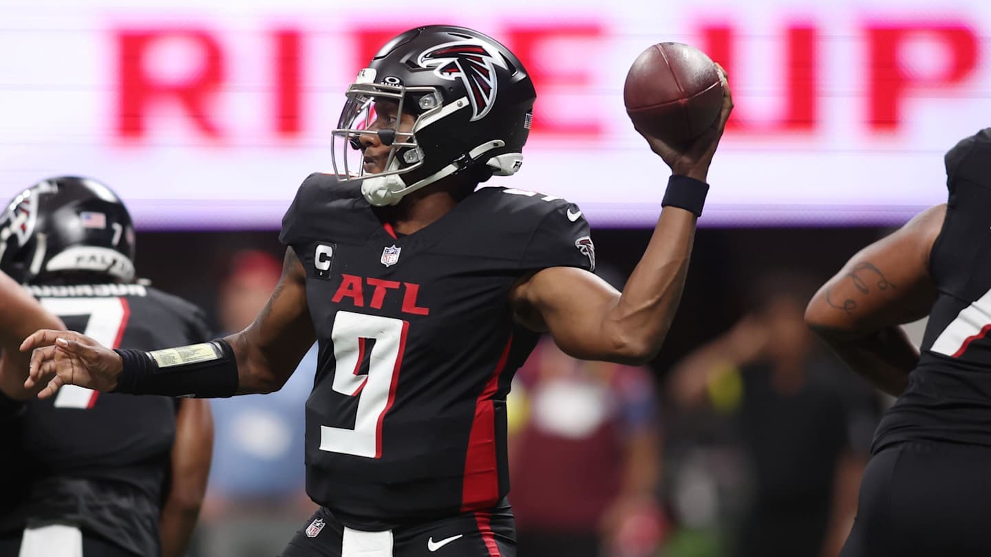 Rookie QB Penix Jr. Shines in Narrow Defeat Against Buccaneers