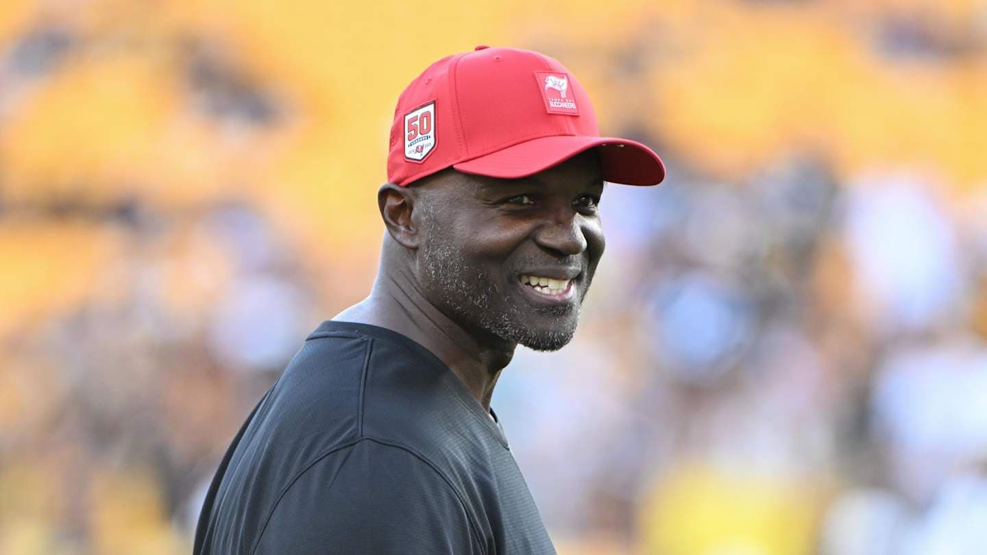 Buccaneers Offensive Coordinator Grizzard Adapts to Preseason Challenges