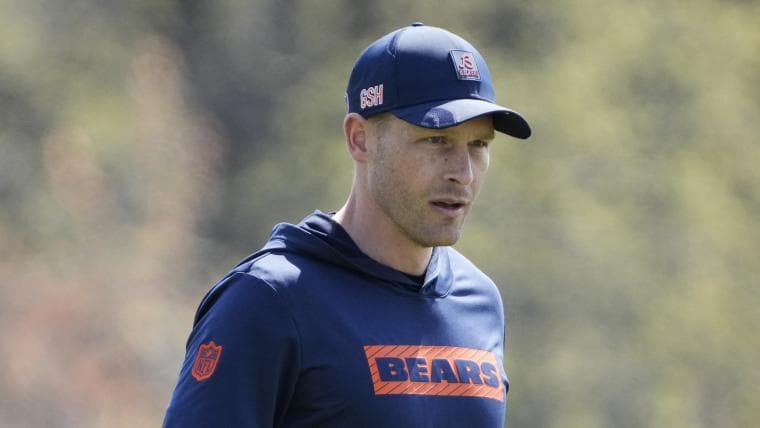 Bears' Offense Struggles in Soldier Field Practice, Coach Concerned