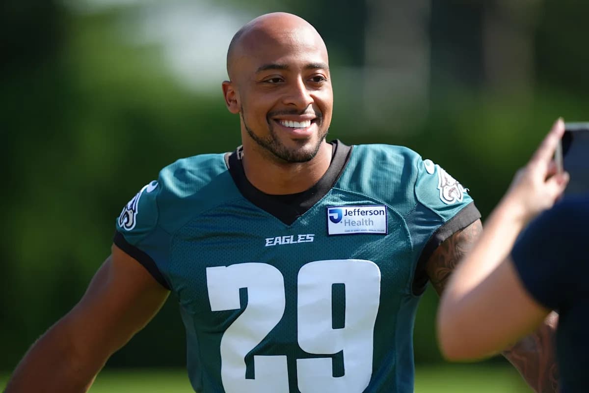Resilient Rusher: AJ Dillon Impresses in Eagles Preseason After Neck Injury Setback