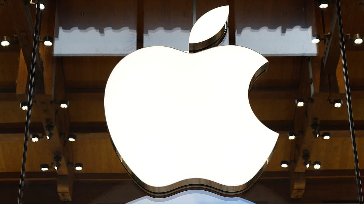 Fluorescent Orange iPhone 17 Pro Divides Apple Fans