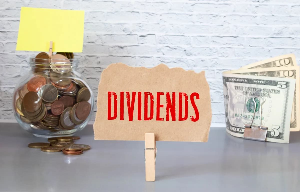 Dividend Dynamos: Top Picks for Reliable and Rising Shareholder Payouts