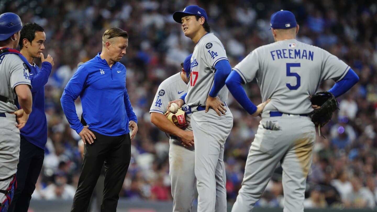 Ohtani Hit by Line Drive, Exits Early in Dodgers' Loss to Rockies