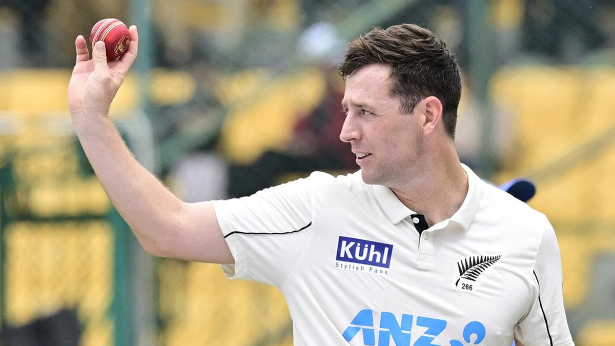 New Zealand Seizes 49-Run Lead Over Zimbabwe on Day 1 of Second Test