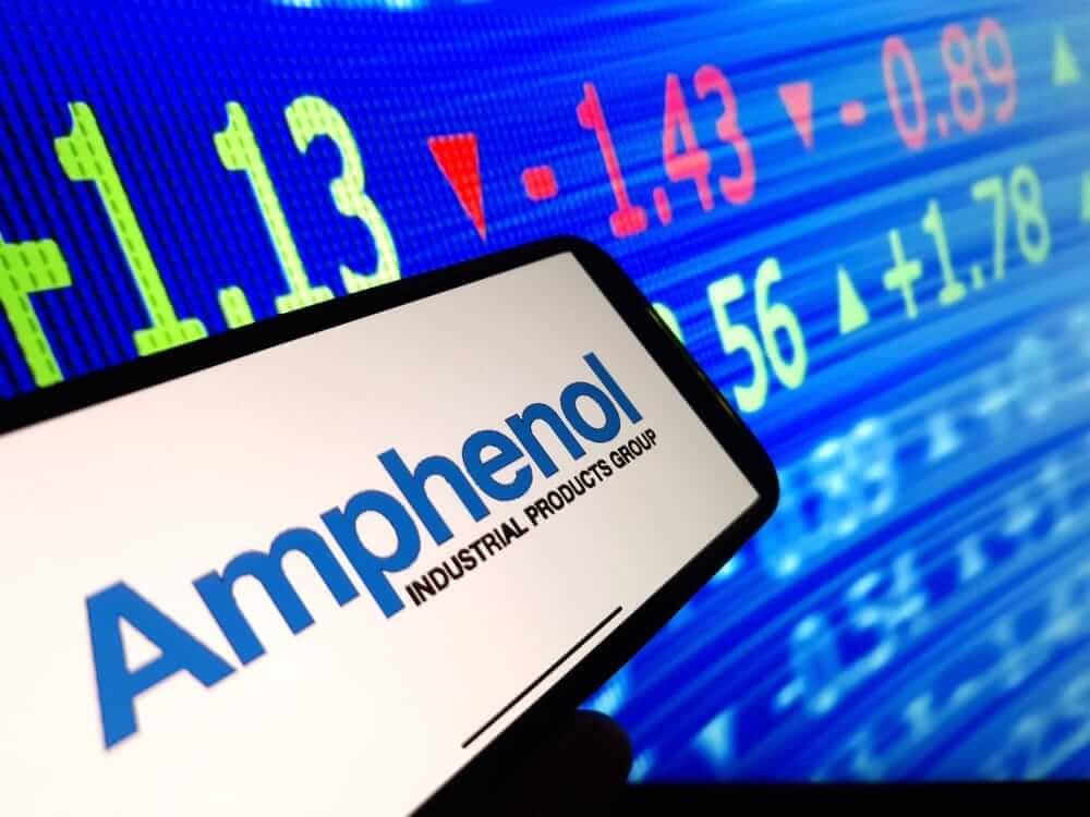 Amphenol Surges 80% in 52 Weeks, Outperforming S&P 500