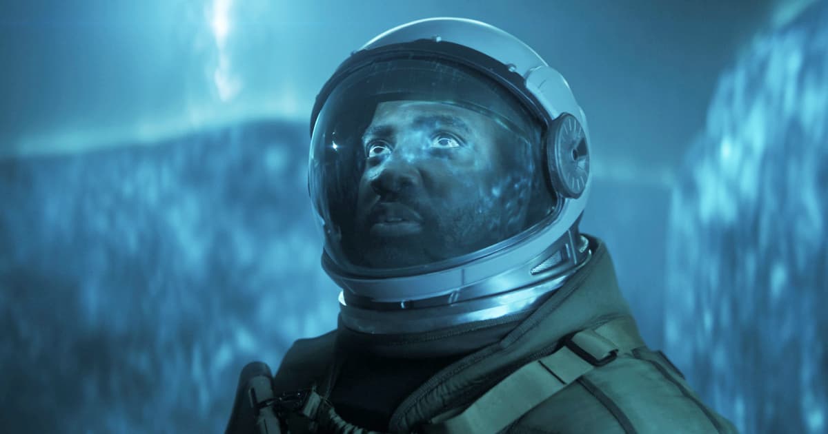 Humanity Unites to Confront Escalating Alien Invasion