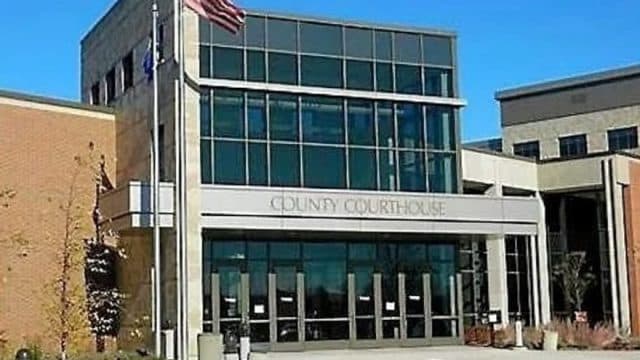 Repeat Felon Admits to Attempted Murder of Peace Officers in Oakdale