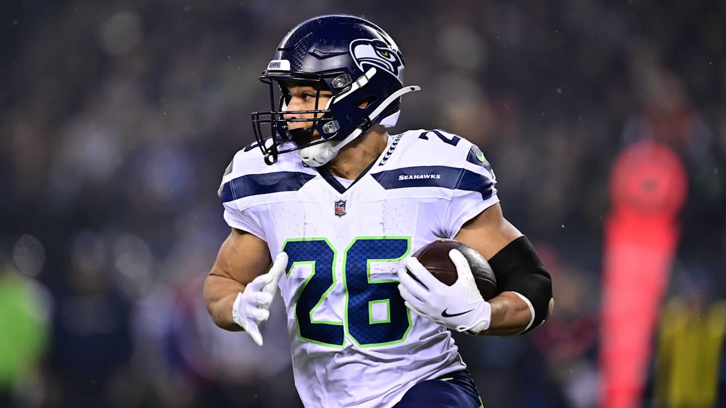 Seahawks' RB Battle Heats Up as Charbonnet Challenges Walker