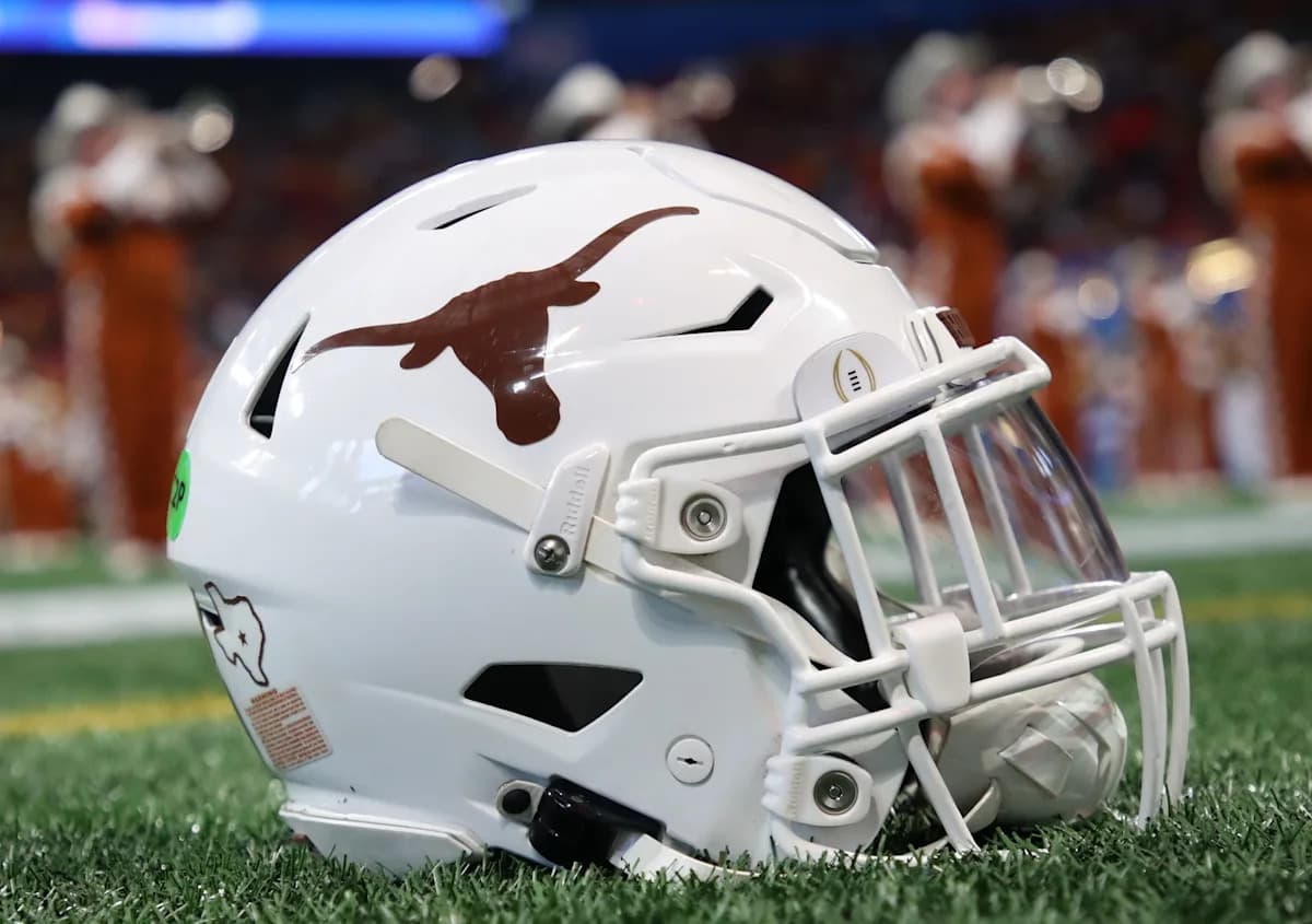 SEC Expands Conference Games, Texas Keeps Marquee Matchups