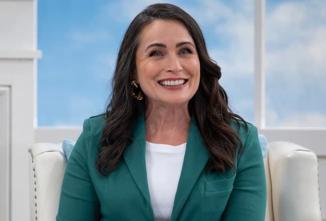 Longtime 'General Hospital' Star Rena Sofer Departs Hollywood After 35 Years