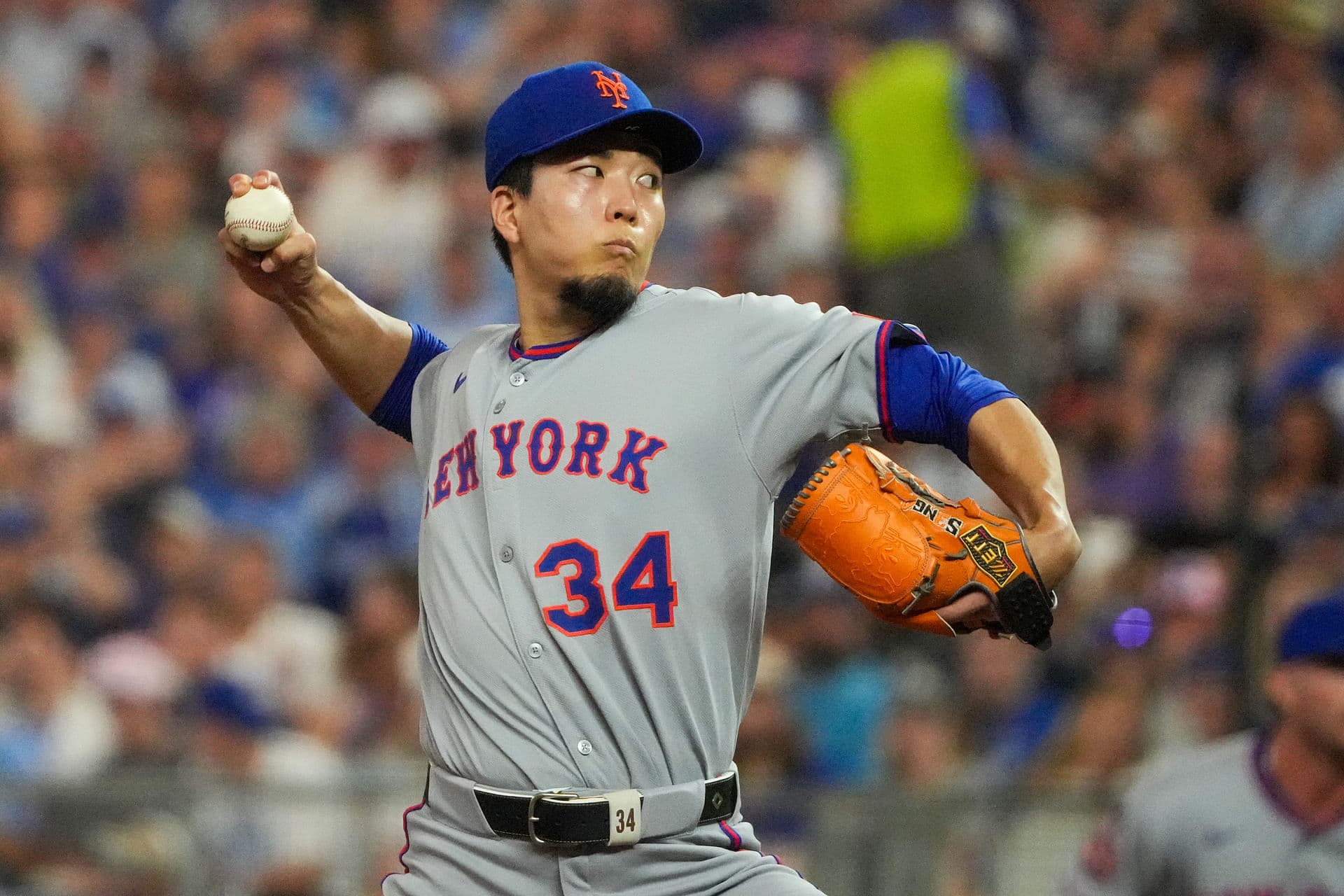 Mets Stun Giants, Inch Closer to NL East Lead
