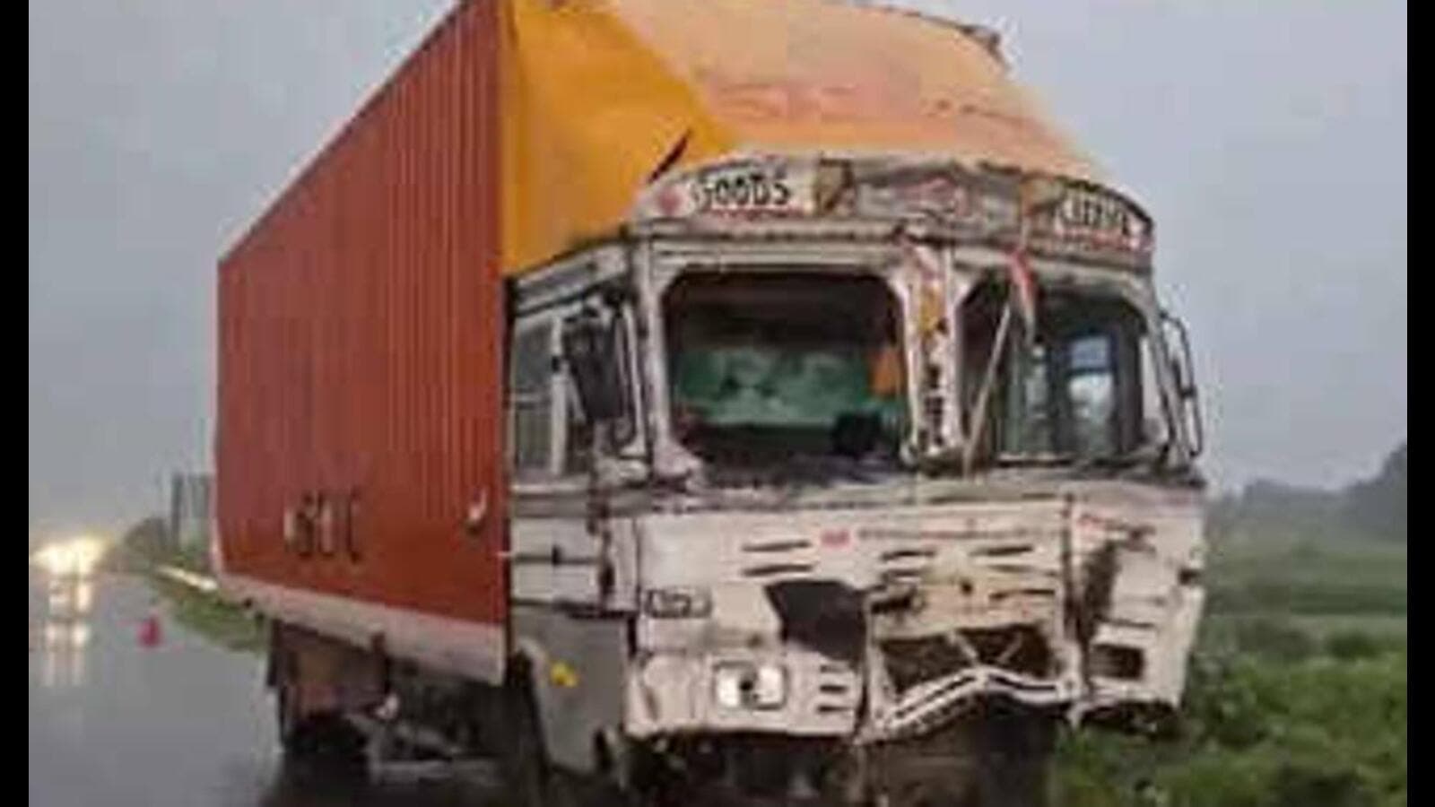 Tractor-Trolley Crash Kills 10 Pilgrims in Uttar Pradesh