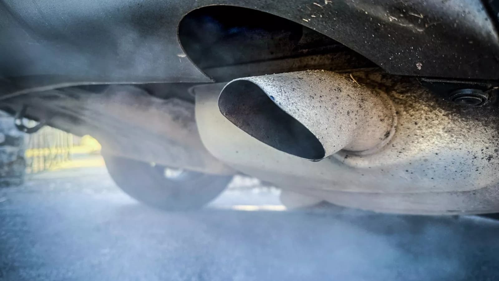 Drivers Told to Steer Clear of Drive-Thrus as Air Quality Alerts Spread Across US