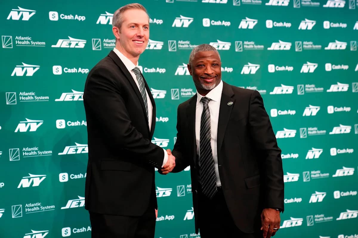 Jets GM Cuts 13 Players Ahead of Roster Deadline