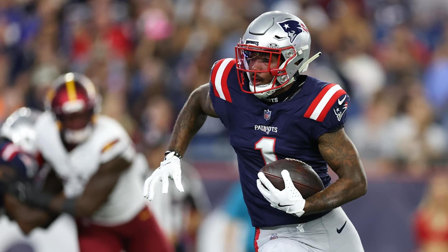 Patriots Rookie Receiver Suffers Shoulder Injury in Preseason Opener