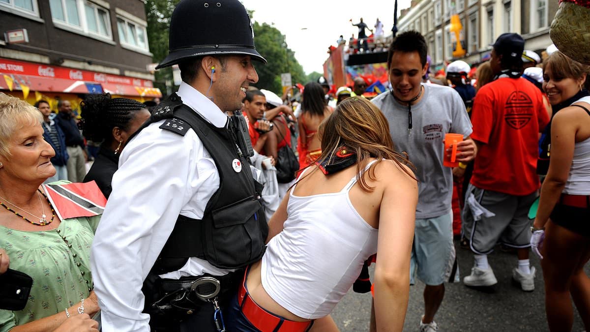 Notting Hill Carnival Bans Police Dancing Amid Safety Fears