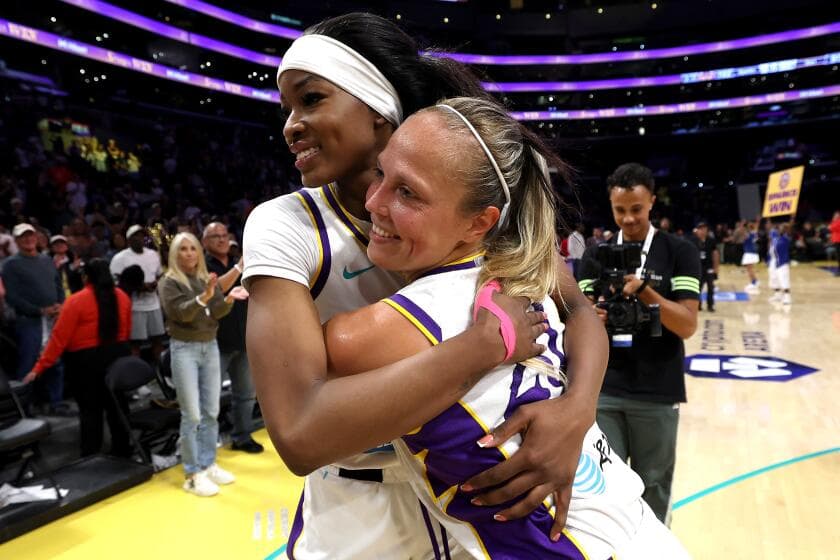 Sparks Rally to Defeat Sun in Dramatic WNBA Comeback