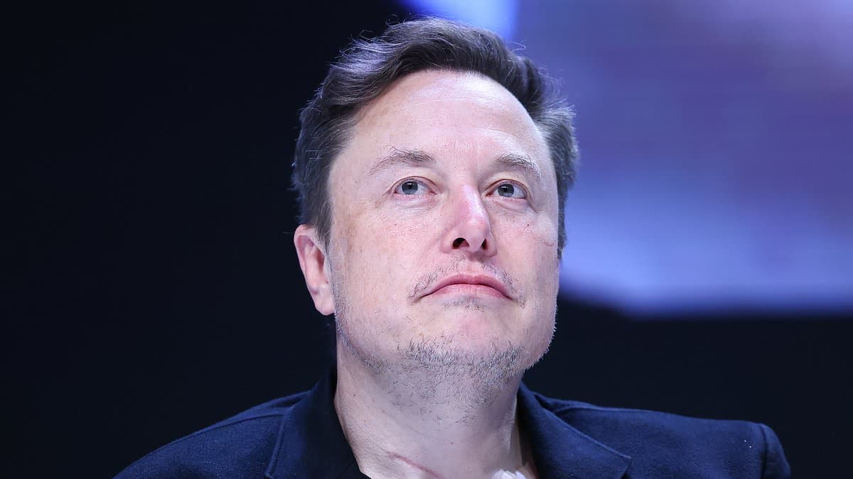 Elon Musk's xAI Chatbot Grok Sparks Controversy, Apple Merger Rumors Swirl