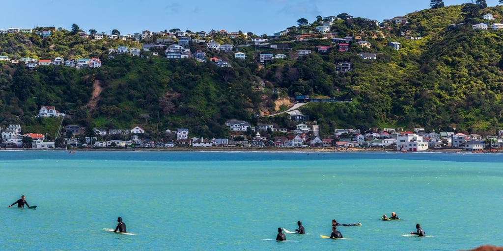 New Zealand Relaxes Rules to Attract Wealthy Foreigners with 'Golden Visa'