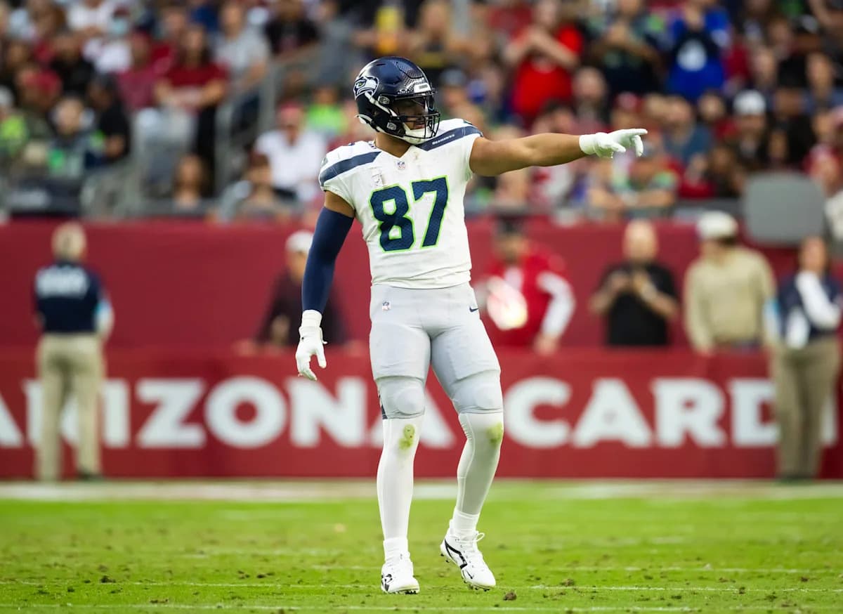 Jets Rookie Mason Taylor Battles for Starting Spot as Veteran Fant Becomes Available
