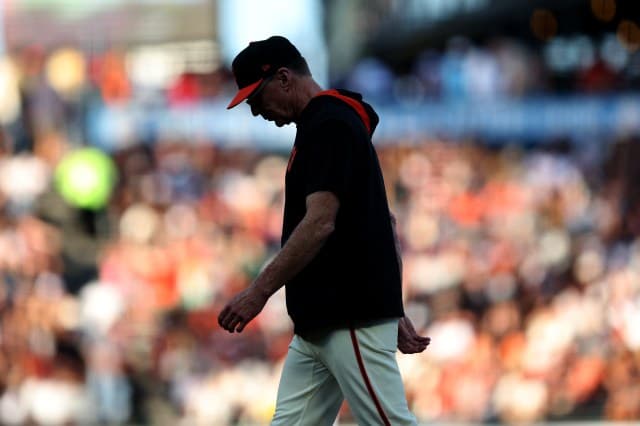 Giants Cling to Playoff Hopes Despite Recent Losses