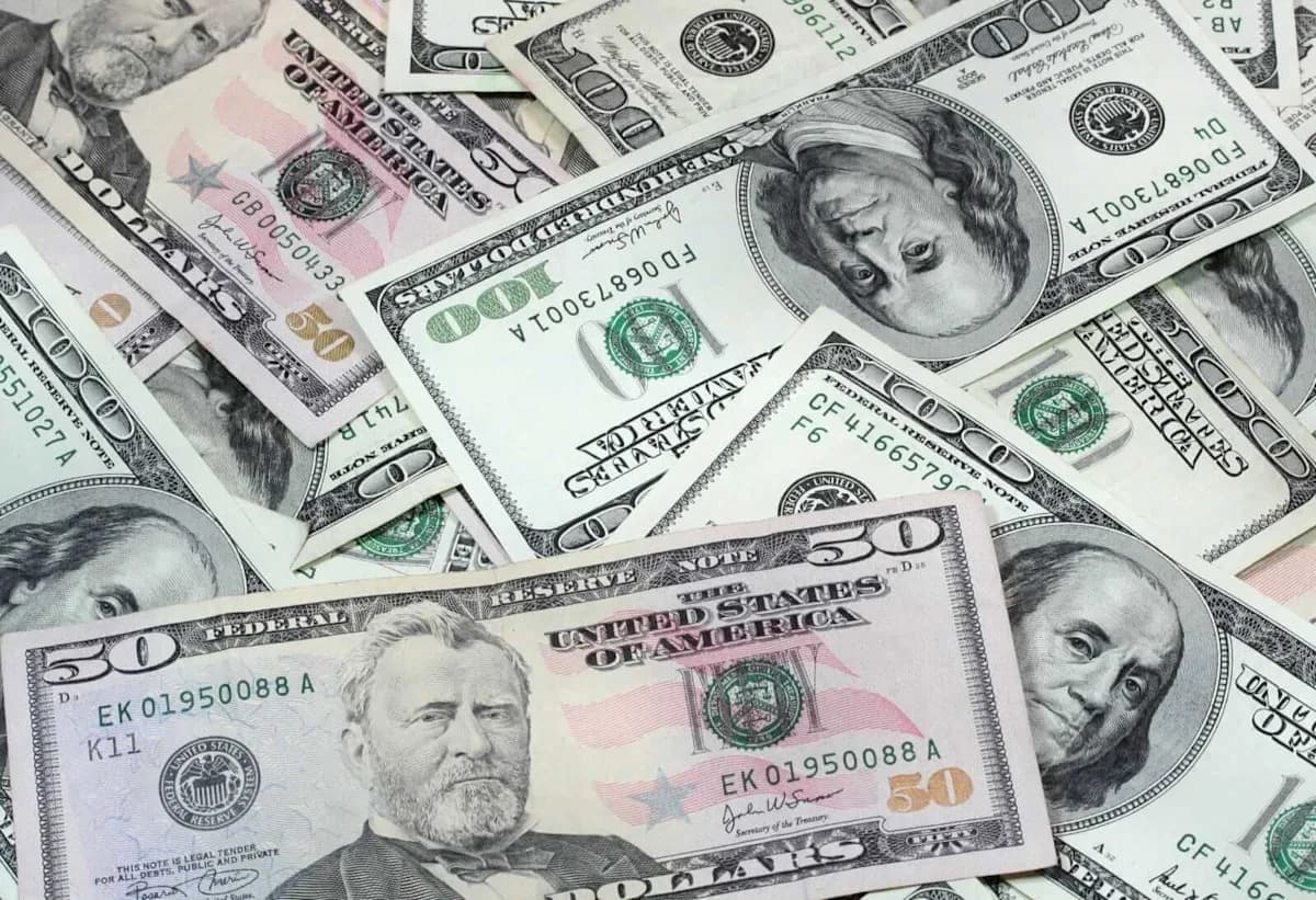 T. Rowe Price Surges 40% After $1B Goldman Sachs Investment