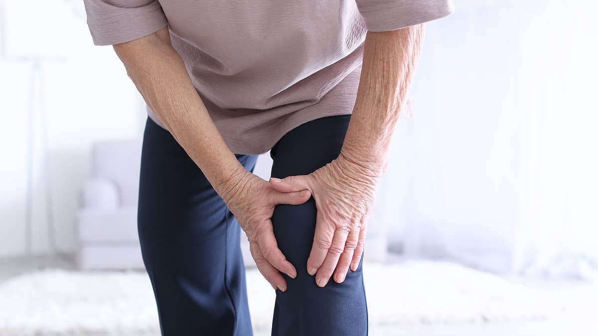 Simple Knee Walking Trick Delays Arthritis Surgery