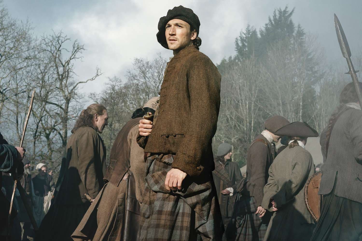 Actor Warned About Reading Outlander Books in Public