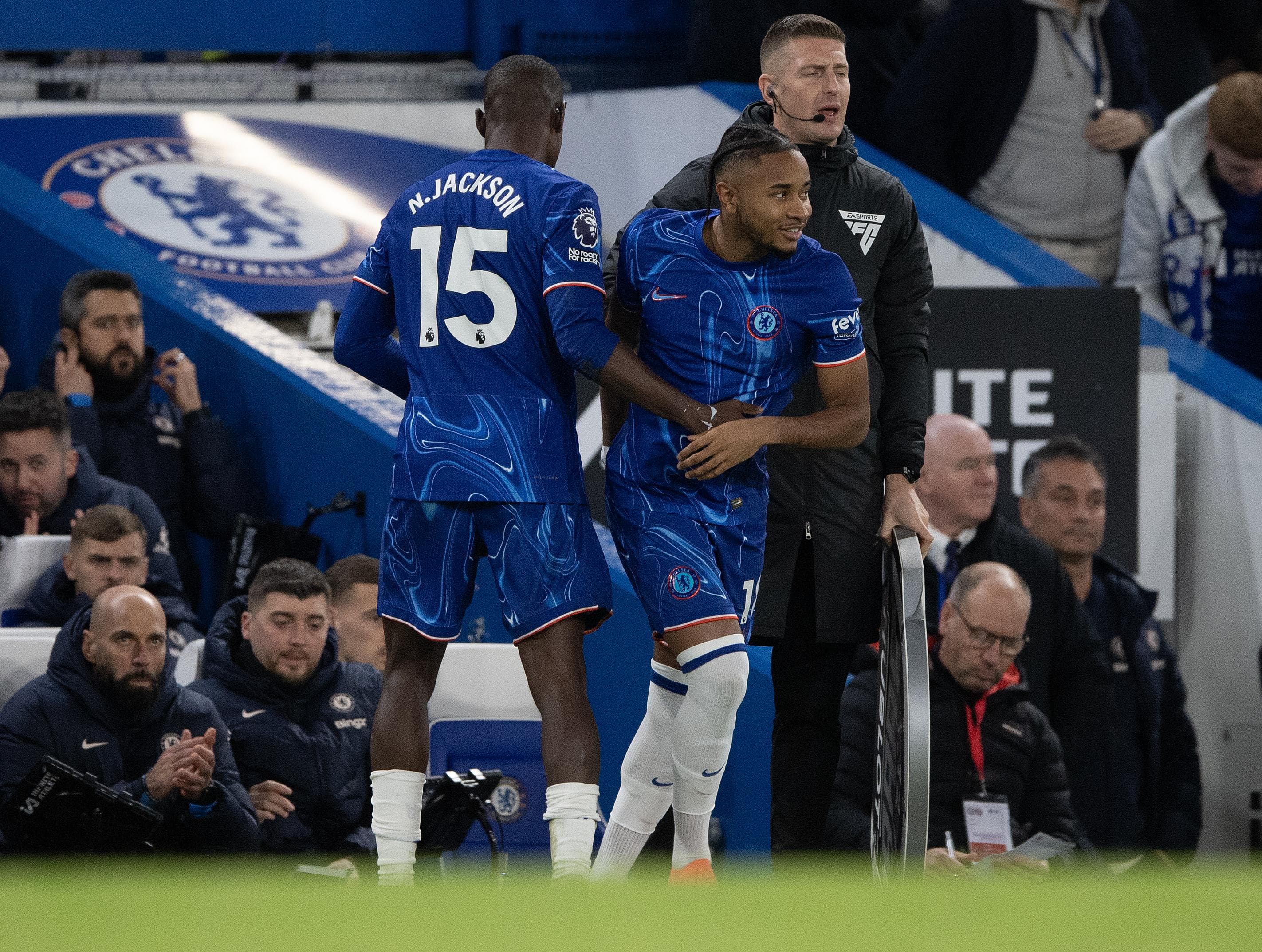 Chelsea Races to Offload Outcasts Nkunku and Jackson for Simons and Garnacho