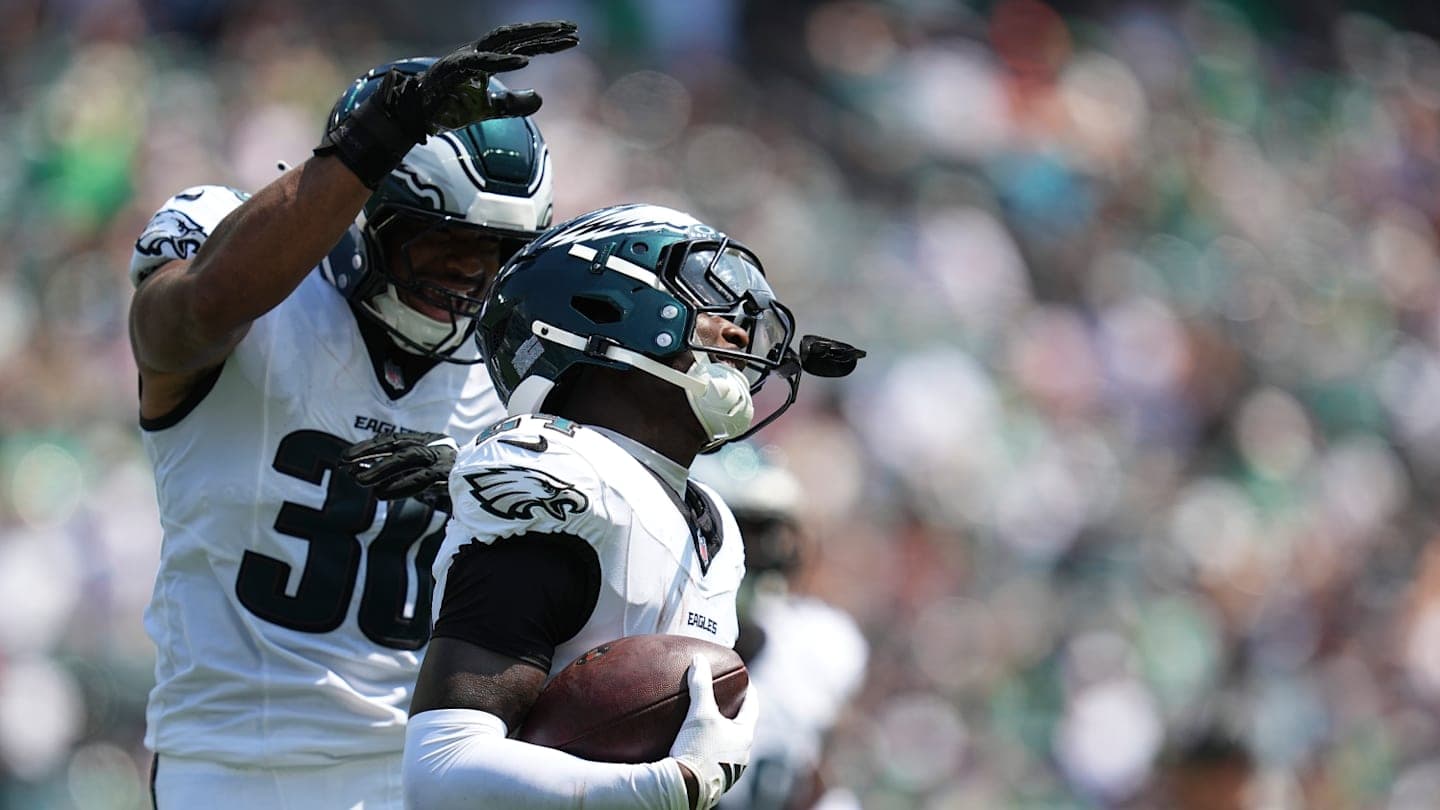 Rookie Duo Dazzle in Eagles' Preseason Defeat