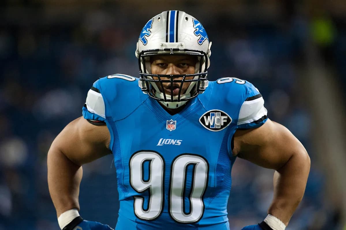 Retired NFL Star Suh Slams Lions for Underpaying Him