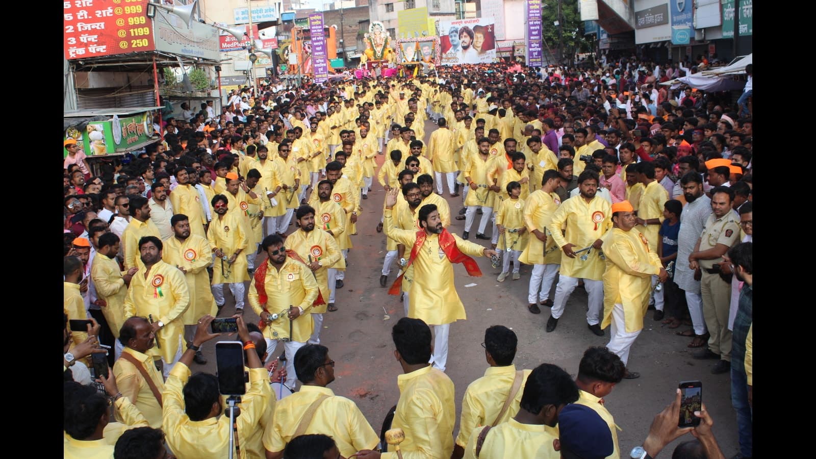 Solapur's Groundbreaking Shift: 100% DJ-Free Ganesh Immersion Procession