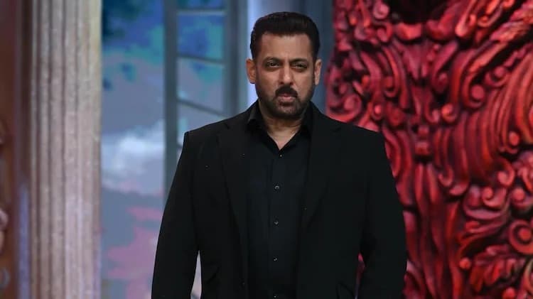 Salman Khan Hosts Entertaining Bigg Boss 19 Premiere in 2025