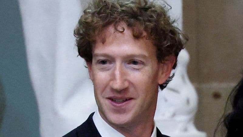 Meta CEO Zuckerberg Spearheads Massive Talent Hunt for AI Supremacy