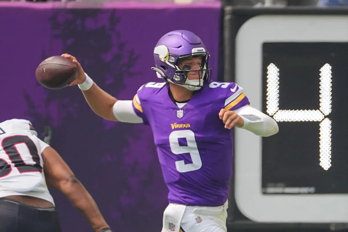 Lions Roar in Preseason, Division Rivals Struggle to Keep Pace
